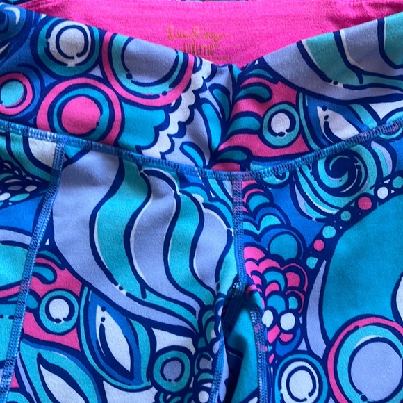 HOST PICK ⭐️ Lilly Pulitzer Luxletic Weekender Legging - Picture 2 of 6